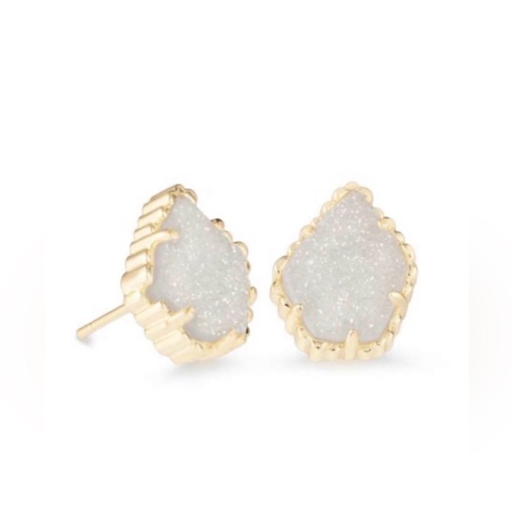 Kendra Scott
Tessa Stud Earrings in Iridescent Drusy and Gold Plated